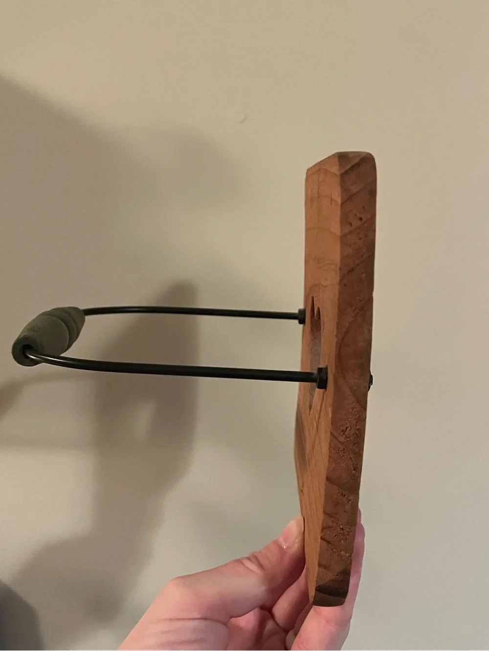 Vintage Wooden Heart-Cutout Wall Hanging Towel Holder